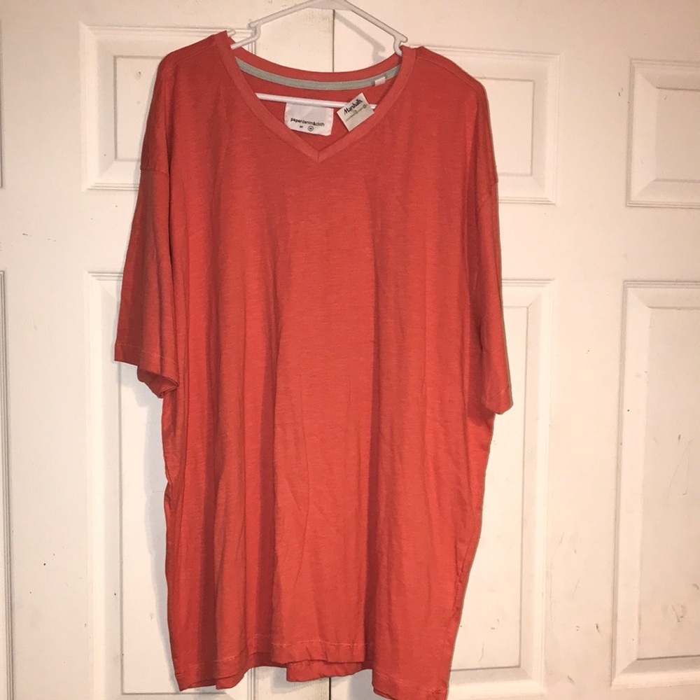NWT Men's V-Neck Cotton Tee